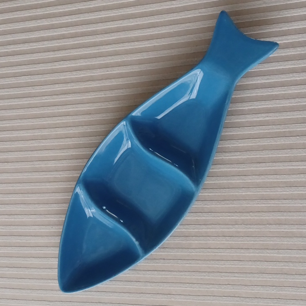 Kane Home 3-Section Fish Shaped Serving Dish